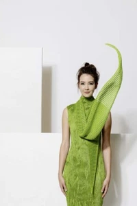 Lang Yarns AYUMI Strickanleitung Dreiecktuch als download FAM 263