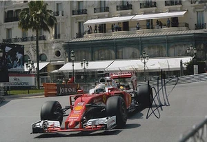 Sebastian Vettel Hand Signed 12x8 Photo F1 Scuderia Ferrari 2016. - Picture 1 of 1