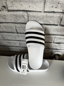 Las mejores ofertas en Sandalias negras para mujer Adidas Adilette | eBay