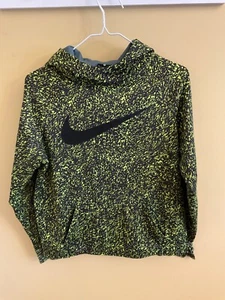 Nike Boys Nike Therma Dri Fit Hoodie Green/Black X-Large - Picture 1 of 3