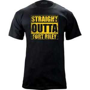 Camiseta Original Straight Outta Fort Riley - Imagen 1 de 5
