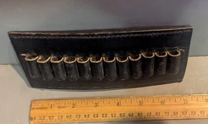 VINTAGE SCHWARZ LEDER SCHIEBE GÜRTEL MUNITION PATRONENHALTER HÄLT 12 RUNDEN - Bild 1 von 6
