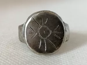 Splendido e raro anello estremamente antico vichingo colore argento manufatto autentico - Foto 1 di 12