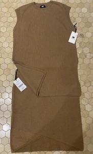 VALE LA PENA FALDA Y SUÉTER DE PUNTO MEDIO CAMEL DE NUEVA YORK/JUEGO DE 2 - ¡NUEVO CON ETIQUETAS! - Imagen 1 de 17