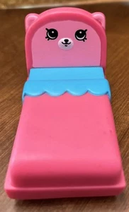 McDonalds Shopkins 2018 Happy Meal Happy Places Figures Furniture Pink Bed - Picture 1 of 6