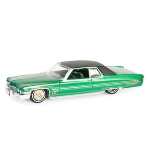 1/64 1971 Cadillac Coupe DeVille, Green California Lowriders Series 5 63060-E - Picture 1 of 2
