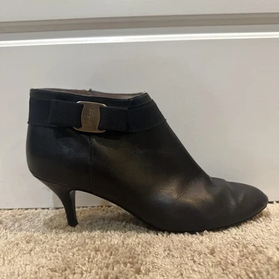 Salvatore Ferragamo Zapatos Mujer Talla 9C Cuero Negro Botines Tacones Italia Foto 1 de 4