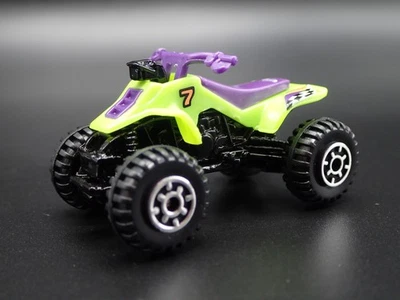 Fuori Strada QUAD Verde Raro 1/64 Hw Scala da Collezione Diorama Modellino Auto - Immagine 1 di 4
