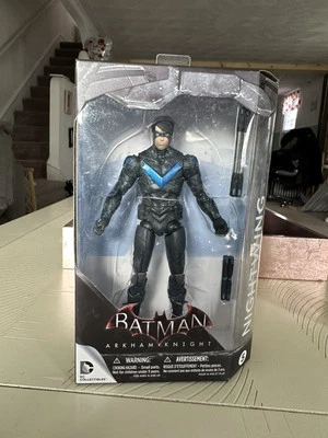 Figura de acción de 7 pulgadas DC Direct Toys Collectibles Arkham Knight Nightwing Foto 1 de 3