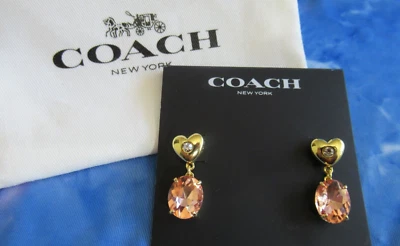 Pendiente COACH Auténtico Corazón Piedra Tono Dorado Con Circonita Cúbica Nuevo con Etiquetas Foto 1 de 4