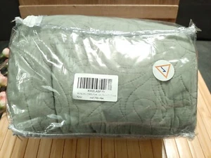 WINLIFE Cotton Quilted Pillow Shams Floral Design, King ~ Sage Green 20x36 New - Picture 1 of 6