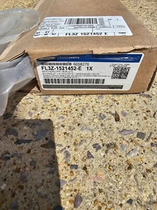 FORD OEM 15-22 F-150 Front Door Exterior Trim-Belt Molding FL3Z1521452D     L9 - Bild 1 von 2