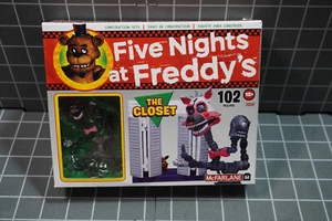 FIVE NIGHTS AT FREDDY'S The Closet 12037 2016 McFarlane sin abrir - Imagen 1 de 7