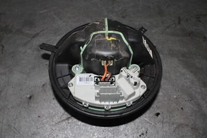 BMW 1er E87 118D 105kW Heizungsgebläsemotor Gebläsemotor 6933663 - Bild 1 von 3