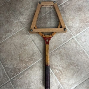 Raqueta de tenis Wright & Ditson Copa Davis de colección con marco de almacenamiento de prensa de madera - Imagen 1 de 12