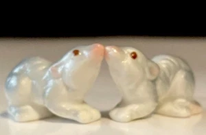 Vintage Albino Mice Red Eye Rat Porcelain Miniature 1" Long Figurines Set Of 2 - Picture 1 of 11
