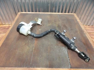 09-17 CILINDRO MAESTRO FRENO TRASERO YAMAHA FZ6R CON VASO LÍQUIDO 2D1-2583V-00-00 Foto 1 de 4