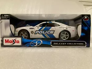 Maisto 2010 Chevrolet Camaro SS RS 1:18 Druckguss Polizeiauto weiß **NEU IM BOX** - Bild 1 von 9
