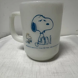 Taza Snoopy Woodstock Peanuts 1965 Anchor Hocking Fire-King antes de coffee break - Imagen 1 de 6
