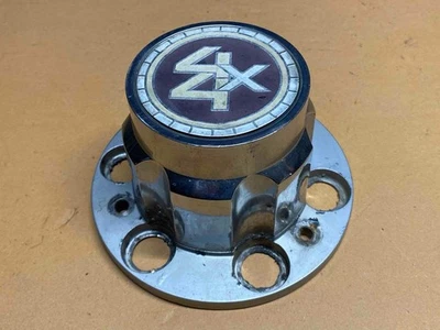 73-87 Chevy GMC 4WD 6 Lug OEM RALLY WHEEL CENTER CAP Square Body K5 Blazer - Image 1 of 4