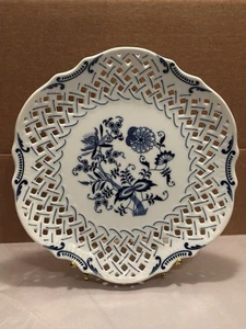 Vtg Blue Danube Cake Dessert Plate Scalloped Lattice Blue Onion Pattern 10.25 in - Picture 1 of 9