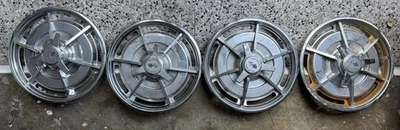 Tapacubos Corvette 1963 cubiertas de rueda juego original de 4 con hilanderos Chevrolet GM 63 Foto 1 de 4