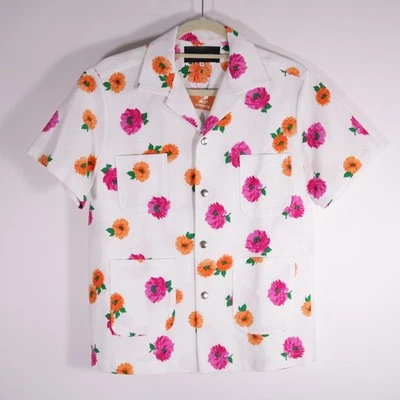 Camisa Bianca Chandon Texturizada Floral Abotonada Mediana Foto 1 de 4