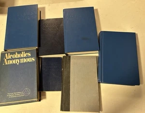 LOT OF 6 Alcoholics Anonymous Hardcover 4th Edition, Pocket Ed. , 3rd Ed. - Imagen 1 de 19