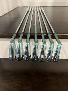Mizuno Pro 241 Azalea Masters Limited Edition 4-PW JAPAN EXCLUSIVE BRAND NEW - Picture 1 of 7