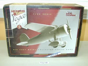 2001 Racing Champions 1932 Lockheed Vega Mode 5 1/32 MIB - Picture 1 of 2