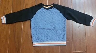 Sudadera acolchada Gymboree Boy azul negra lisa talla S (5-6) Foto 1 de 4