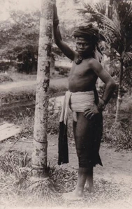 Borneo Guerrier Dayak warrior Dyak Iban Indonesia Kalimantan ethnic tribal - Picture 1 of 1