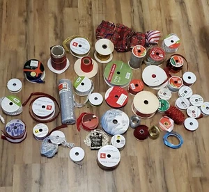 Large Lot Of Holiday Craft Ribbon Many Vintage, Velvet, Wire, Cloth, Burlap, Etc - Picture 1 of 24