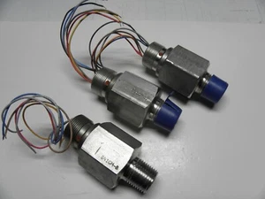 FOXBORO Transducers 841GM-B and 841GM-D Qt-3 - Picture 1 of 3