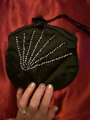 Bolsa de mão vintage art déco de cetim com fivela de marcasita - Imagem 1 de 4