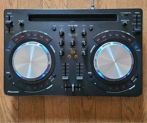 Pioneer DJ DDJ-WeGO3 Compact 2-Channel DJ Controller with USB Type A-B Cord - Picture 1 of 3