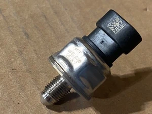 GM 12633417 Fuel Injection Rail Pressure Sensor -- 2012-2015 Camaro 3.6L -- NOS - Picture 1 of 4