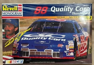 VINTAGE 1996 MONOGRAM 1/24 SCALE " DALE JARRETT " # 88 QUALITY Care - Picture 1 of 7