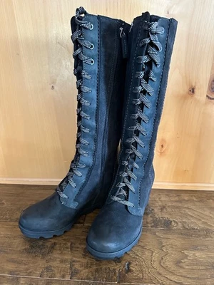SOREL JOAN OF ARCTIC WEDGE TALL LACE UP 8 BLACK Boot Waterproof RARE EUC Leather - Image 1 of 4