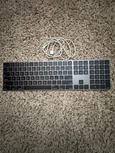 Apple Magic Keyboard A1843 Space Gray Numeric Keypad with Wireless Bluetooth - Picture 1 of 3
