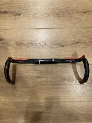 Manillar de bicicleta de carretera de carbono Trek Bontrager Pro IsoCore VR-CF 40 cm 31,8 mm Foto 1 de 4