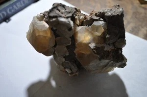 Calcite Nail head Crystals matrix Specimen on volcanic rock 609 grams - Picture 1 of 7