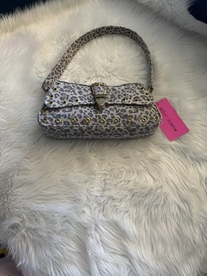 Bolso de hombro Betsey Johnson Western Foto 1 de 4