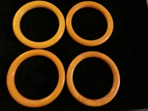 Lot of 4 Vintage Bakelite Butterscotch Bangle Bracelets - Picture 1 of 4