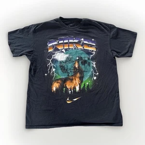 Nike T-Shirt Basketball Howling Wolf Moon Lightning Thunder Swoosh Herren Large - Bild 1 von 5