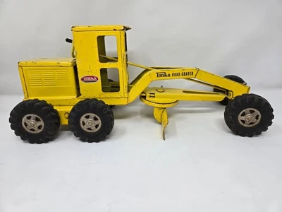 Camión Tonka ROAD GRADER DIe acero fundido años 1950-60 17 pulgadas DIRECCIÓN LARGA Foto 1 de 4