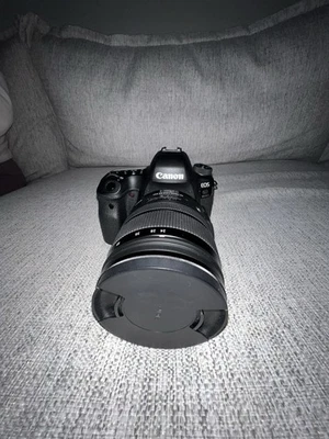 Canon EOS 6D Mark II 26,2 MP DSLR Camera (Body Only) - Image 1 of 4