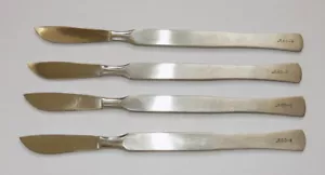 4 scalpels médicaux soviétiques~acier inoxydable~ne sont pas utilisés~60's #2322 - Foto 1 di 3