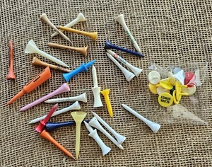 Vintage Lot Of 26 Golf Tees & 14 Ball Markers - Picture 1 of 5