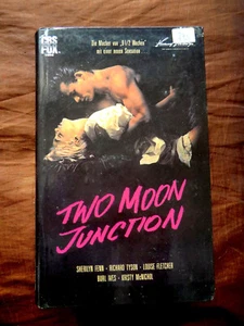 Two Moon Junction DEUTSCH Zalman King Sherilyn Fenn Erotik VHS CBS Fox Video - Imagen 1 de 4